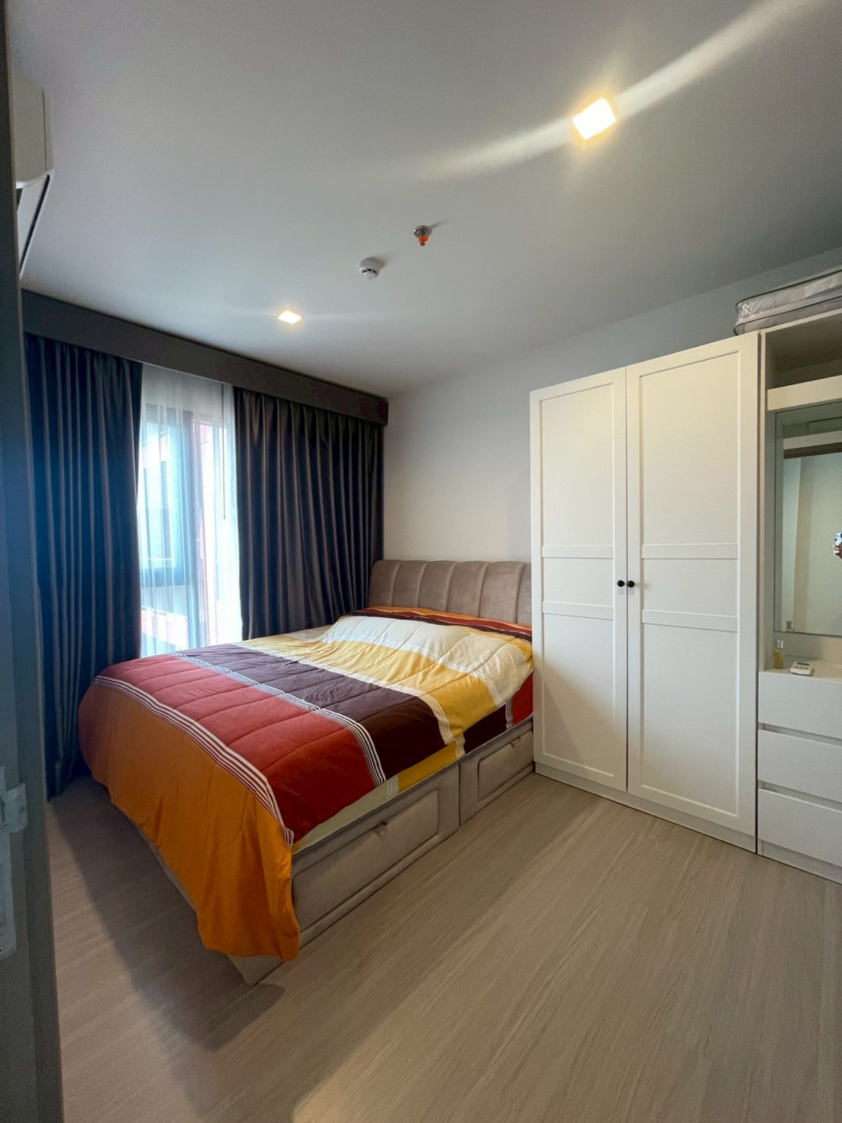 ให้เช่าคอนโดพระราม 9 เพชรบุรีตัดใหม่ RCA : ให้เช่า Life Asoke Hype ราคา 25,000 บาท [MPr251269]