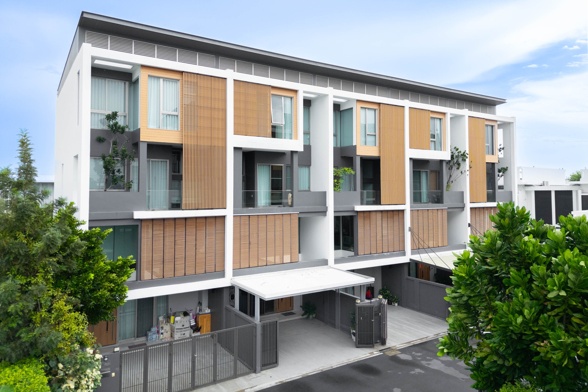 ขายทาวน์โฮมลาดพร้าว101 แฮปปี้แลนด์ : ขายด่วน!Nord ลาดพร้าว 110 📍 ทาวน์โฮม 3.5 ชั้น บ้านใหม่ โมเดิร์น ฟรี! built-in สวยพร้อมอยู่ ในงบ 12.5 ล้าน!