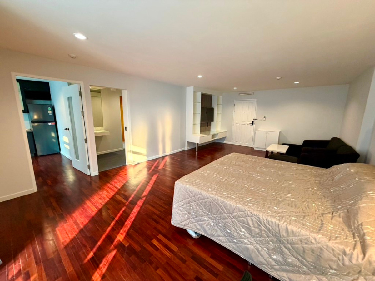 ให้เช่าคอนโดสุขุมวิท อโศก ทองหล่อ : ห้องรีโนเวทใหม่หลายขนาดให้เลือก 22-62 ตรม. ซ.ทองหล่อ20-แจ่มจันทร์ (มีระเบียง)