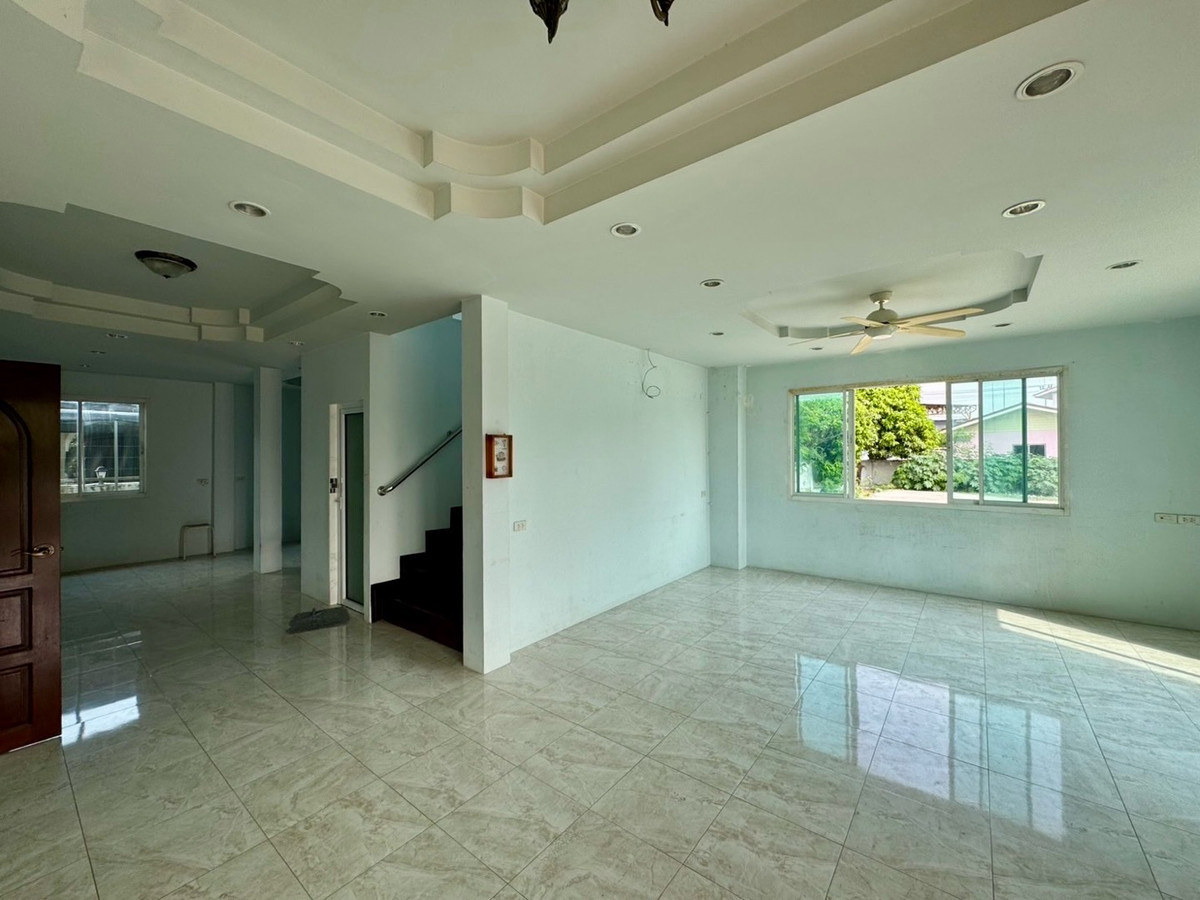 ให้เช่าโฮมออฟฟิศพัฒนาการ ศรีนครินทร์ : เช่า โฮมออฟฟิศ บ้านเดี่ยว ที่ดิน 1 ไร่ กรุงเทพกรีฑา ตัดใหม่ เช่าทำธุรกิจ รีโนเวท ต่อเติมได้ ยินดี รับผู้เช่าทำธุรกิจ ระยะยาว 