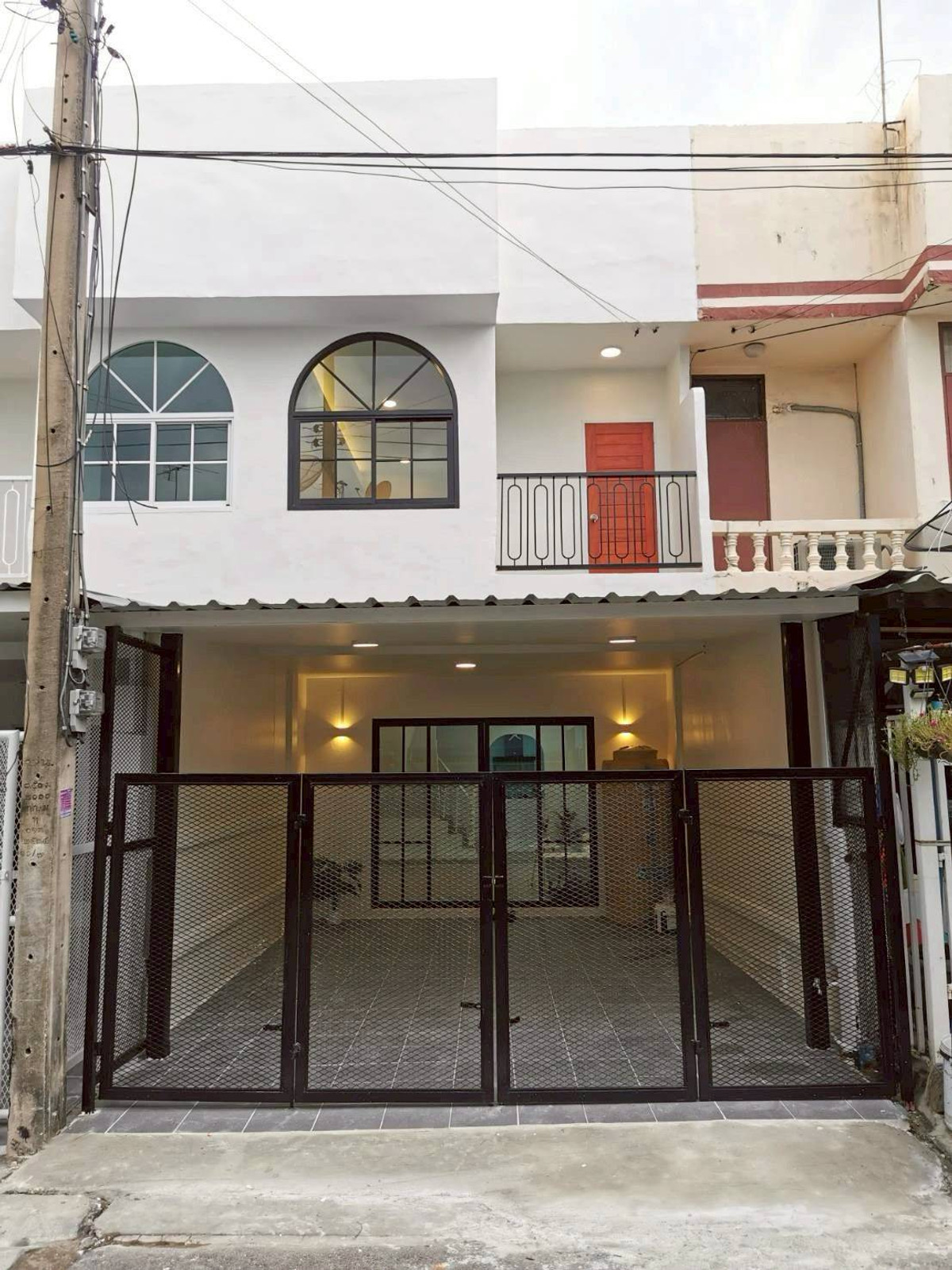 ขายทาวน์โฮมนวมินทร์ รามอินทรา : CS103  🏠 ทาวน์เฮ้าส์ ใกล้ BTS สะพานใหม่​ ราคาเพียง ​2.05 ล้าน