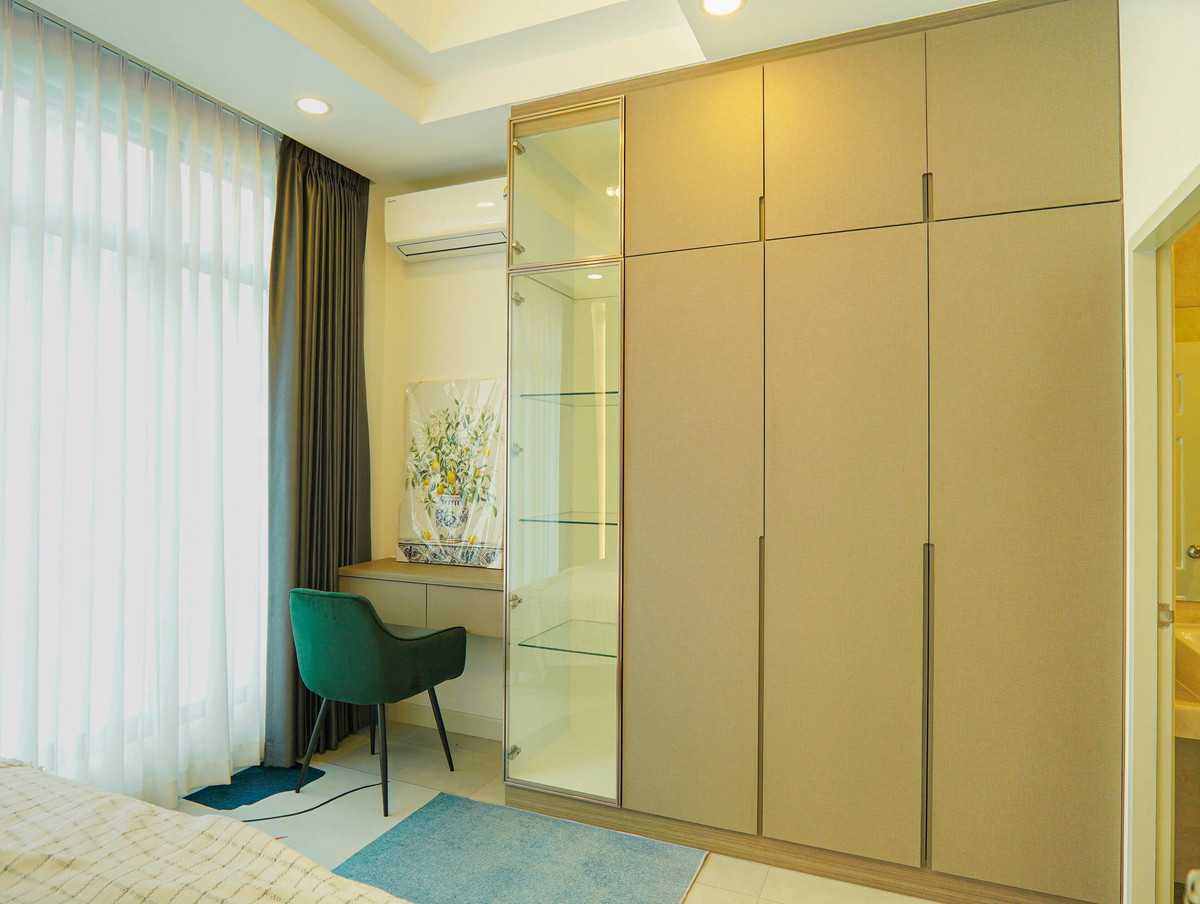 ให้เช่าบ้านพัทยา บางแสน ชลบุรี สัตหีบ : 🏡✨ พูลวิลล่าให้เช่า ใกล้อ่างเก็บน้ำมาบประชัน | 3 ห้องนอน | เพียง 65,000 บาท/เดือน ✨