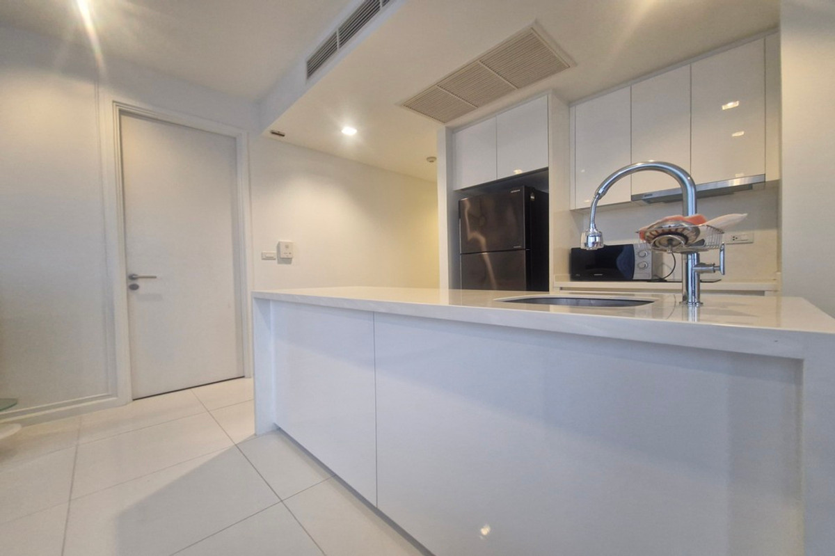 For RentCondoSathorn, Narathiwat : 🔥 For Rent !! river view, high floor 28++, rare item !! 🔥 Code C20221200779..........Nara 9, 2 bedroom, 2 bathroom, furnished, ready to move in📣📣