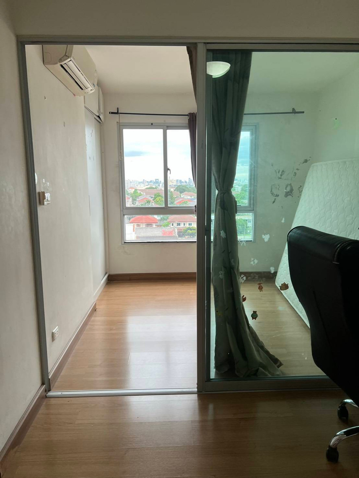 ให้เช่าคอนโดวิภาวดี ดอนเมือง หลักสี่ : 🥝🥝   (  ห้องว่าง )    ให้เช่า  คอนโด เด็น วิภาวดี   🥝🥝  ชั้น  8   ขนาด  29  ตร.ม. ตกแต่งครบ   พร้อมเข้าอยู่