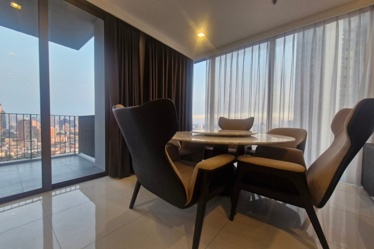 For RentCondoSathorn, Narathiwat : 🔥 For Rent !! river view, high floor 28++, rare item !! 🔥 Code C20221200779..........Nara 9, 2 bedroom, 2 bathroom, furnished, ready to move in📣📣