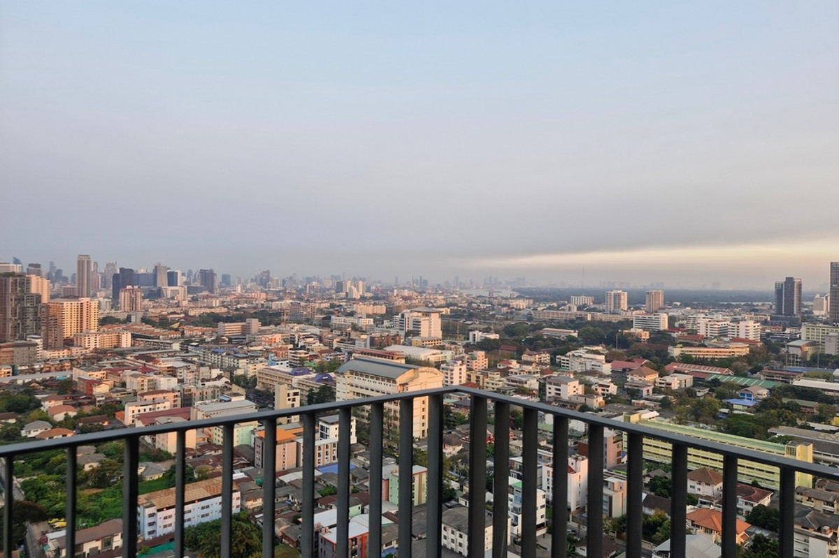 For RentCondoSathorn, Narathiwat : 🔥 For Rent !! river view, high floor 28++, rare item !! 🔥 Code C20221200779..........Nara 9, 2 bedroom, 2 bathroom, furnished, ready to move in📣📣