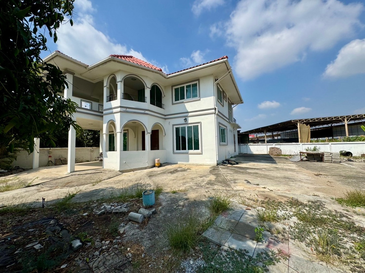 ให้เช่าโฮมออฟฟิศพัฒนาการ ศรีนครินทร์ : เช่า โฮมออฟฟิศ บ้านเดี่ยว ที่ดิน 1 ไร่ กรุงเทพกรีฑา ตัดใหม่ เช่าทำธุรกิจ รีโนเวท ต่อเติมได้ ยินดี รับผู้เช่าทำธุรกิจ ระยะยาว 