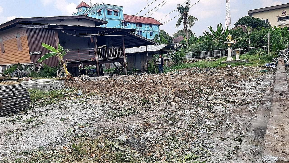 ให้เช่าโกดังเกษตร นวมินทร์ ลาดปลาเค้า : ให้เช่าที่ดิน 1ไร่ ถนนลาดปลาเค้า ใช้จัดสรรทำโกดัง(สร้างเอง) ที่จอดรถ มีรั้วแล้ว เช่าถูกเพียง35000บาท สนใจติดต่อเรา line assetagency