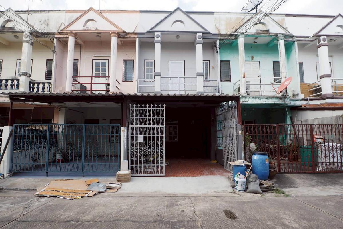 ขายทาวน์โฮมเอกชัย บางบอน : 258AGLE 🏠 ขายทาวน์เฮ้าส์รีโนเวทใหม่ | ม.ภาสกร บางบอน 1 บ้านพร้อมอยู่