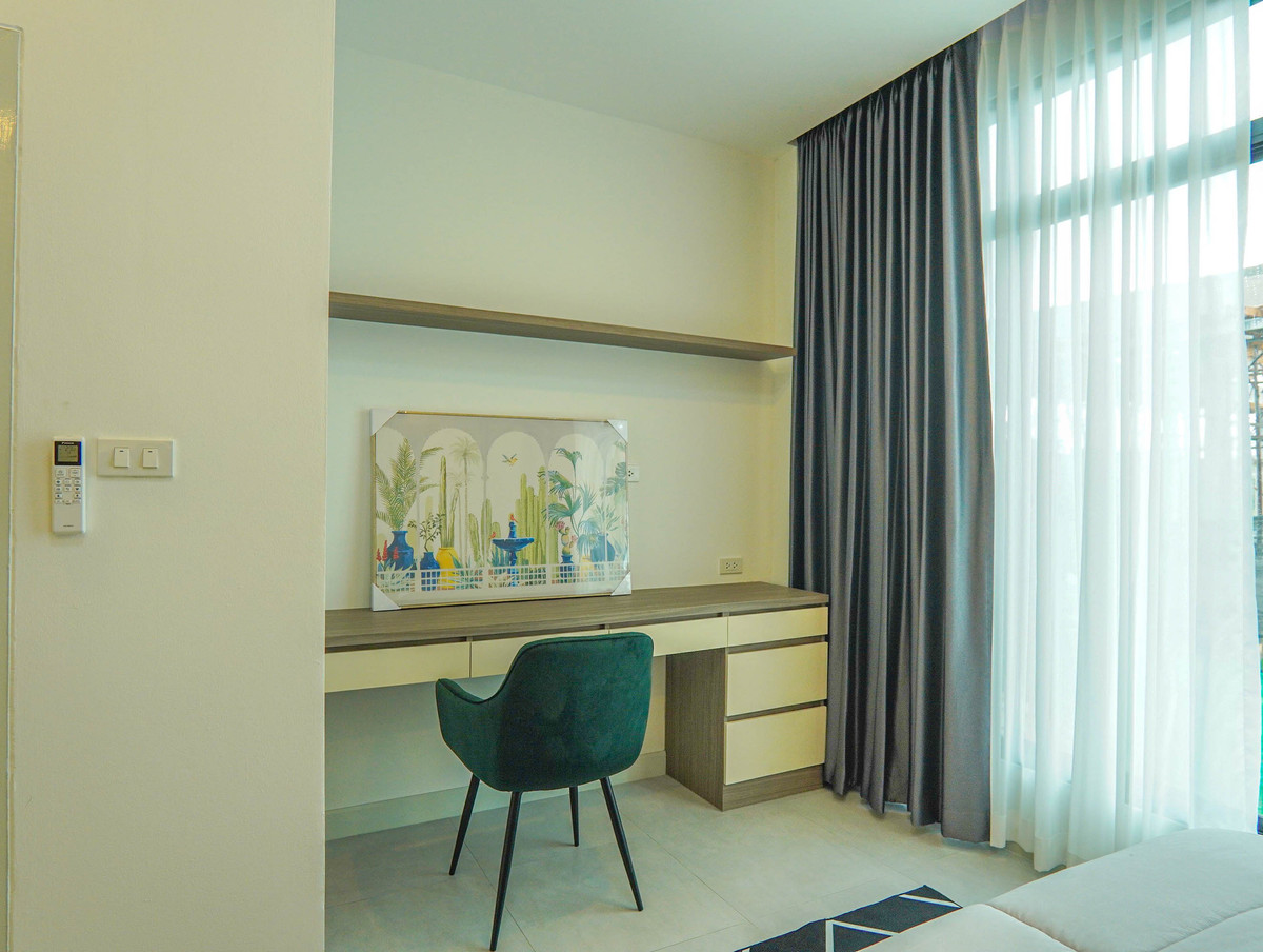 ให้เช่าบ้านพัทยา บางแสน ชลบุรี สัตหีบ : 🏡✨ พูลวิลล่าให้เช่า ใกล้อ่างเก็บน้ำมาบประชัน | 3 ห้องนอน | เพียง 65,000 บาท/เดือน ✨