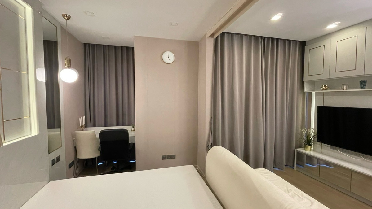 ให้เช่าคอนโดพระราม 9 เพชรบุรีตัดใหม่ RCA : ✨ ปล่อยเช่า  𝗔𝘀𝗵𝘁𝗼𝗻 𝗔𝘀𝗼𝗸𝗲 | แอสตัน อโศก ห้องมุม วิวเมือง ชั้นสูง 📍ติดMRTสุขุมวิท แค่ 1 ก้าว
