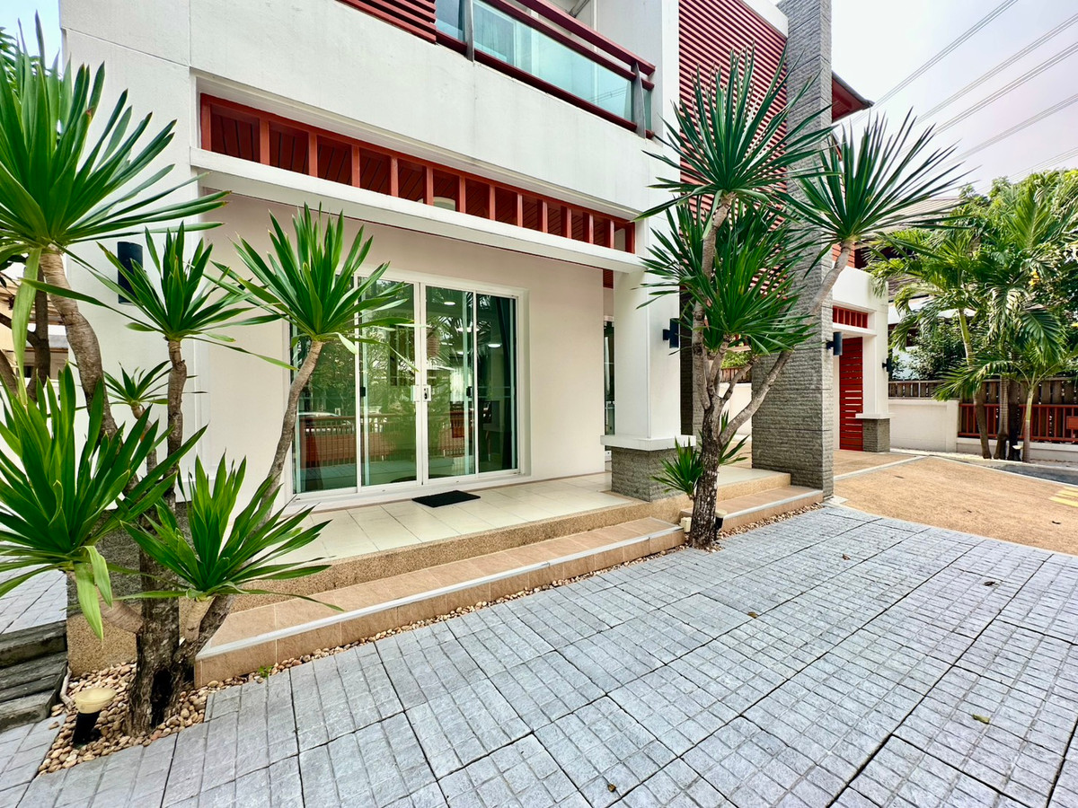 ขายบ้านบางนา แบริ่ง ลาซาล : 🔥ราคาดี บ้านหรูหลังใหญ่ 3b4b 11.5mb - Blue Lagoon 1 Bangna-Trad km.8 📞Call 090 919 9898