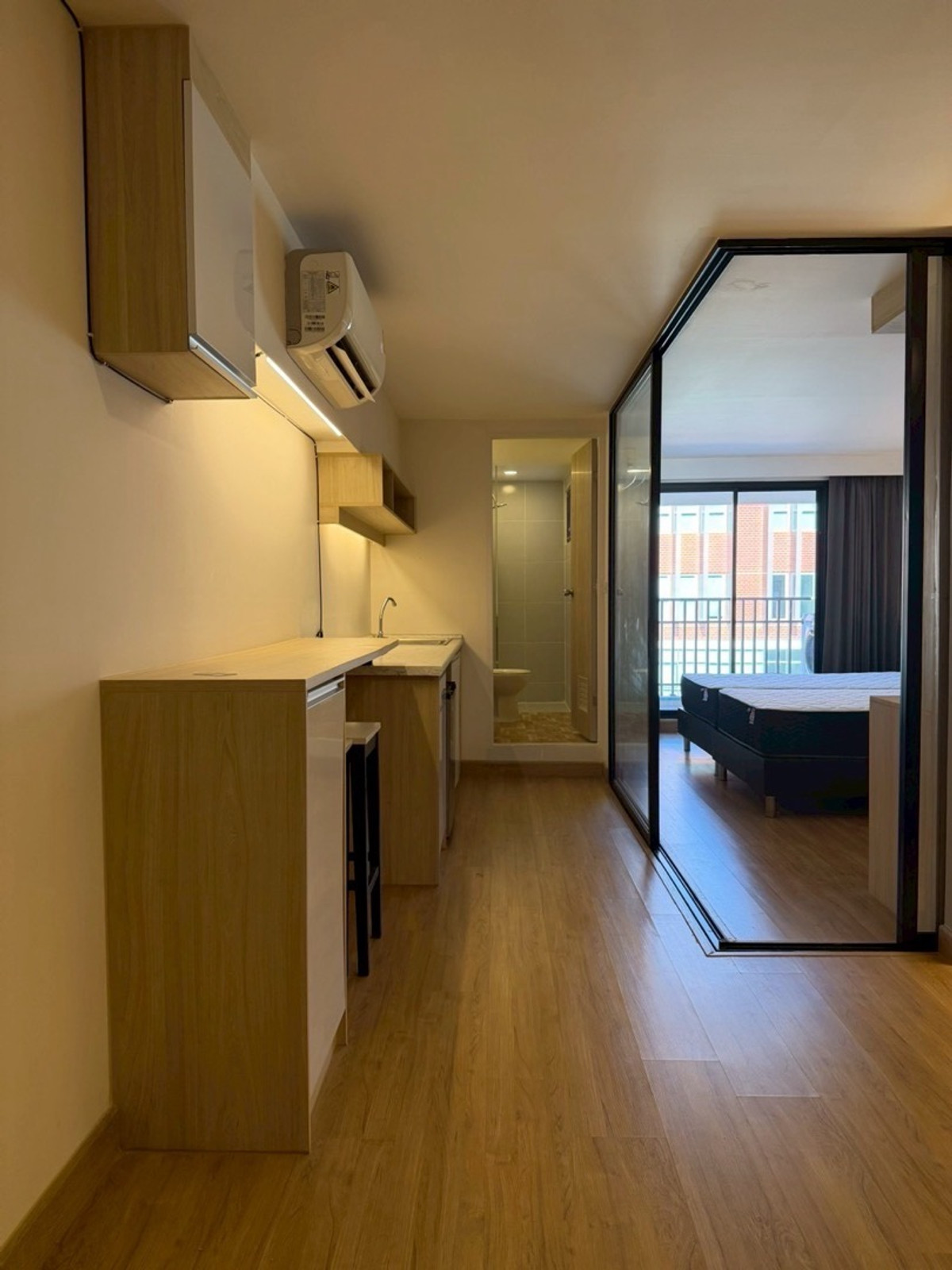 ให้เช่าคอนโดบางนา แบริ่ง ลาซาล : Level Condominium