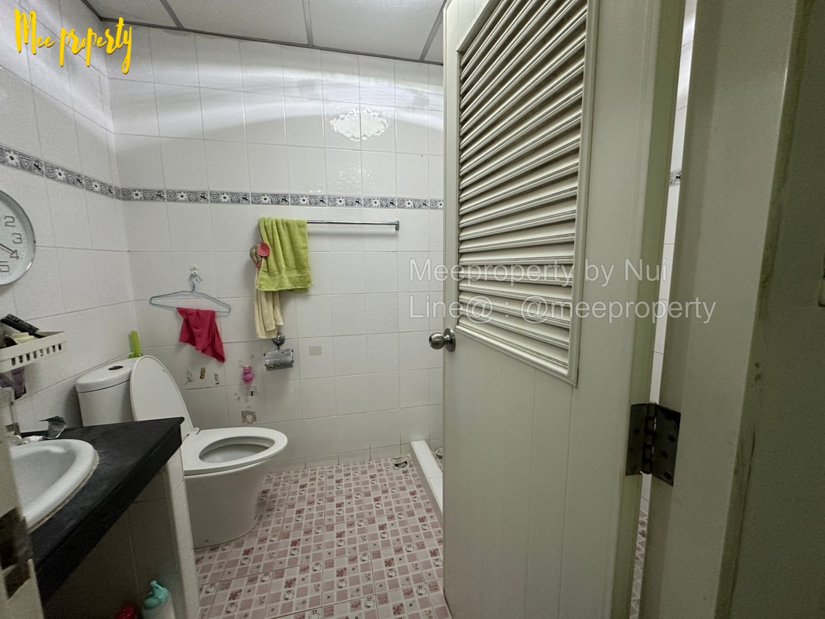 ทาวน์โฮมบางซื่อ วงศ์สว่าง เตาปูน : #ขาย / #ให้เช่า ทาวน์โฮม 2 ชั้น ขนาด 23.5 ตร.ว   ย่านประชาชื่น หลังเดียวในโครงการ  มบ.เกร็ดแก้ว 4 ตรงข้ามตลาดบ่องมาร์เช่ ประชาชื่น  ME-239