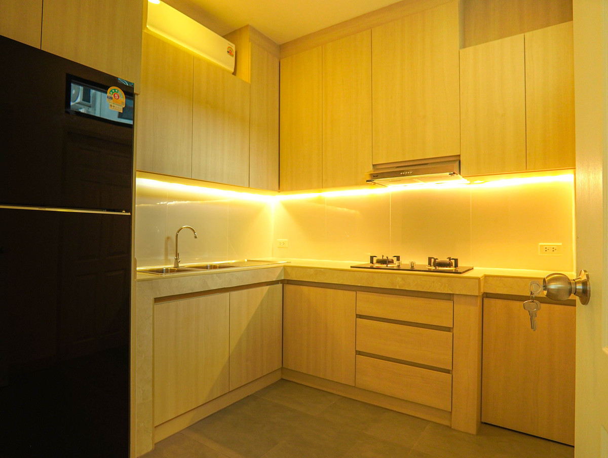 ให้เช่าบ้านพัทยา บางแสน ชลบุรี สัตหีบ : 🏡✨ พูลวิลล่าให้เช่า ใกล้อ่างเก็บน้ำมาบประชัน | 3 ห้องนอน | เพียง 65,000 บาท/เดือน ✨