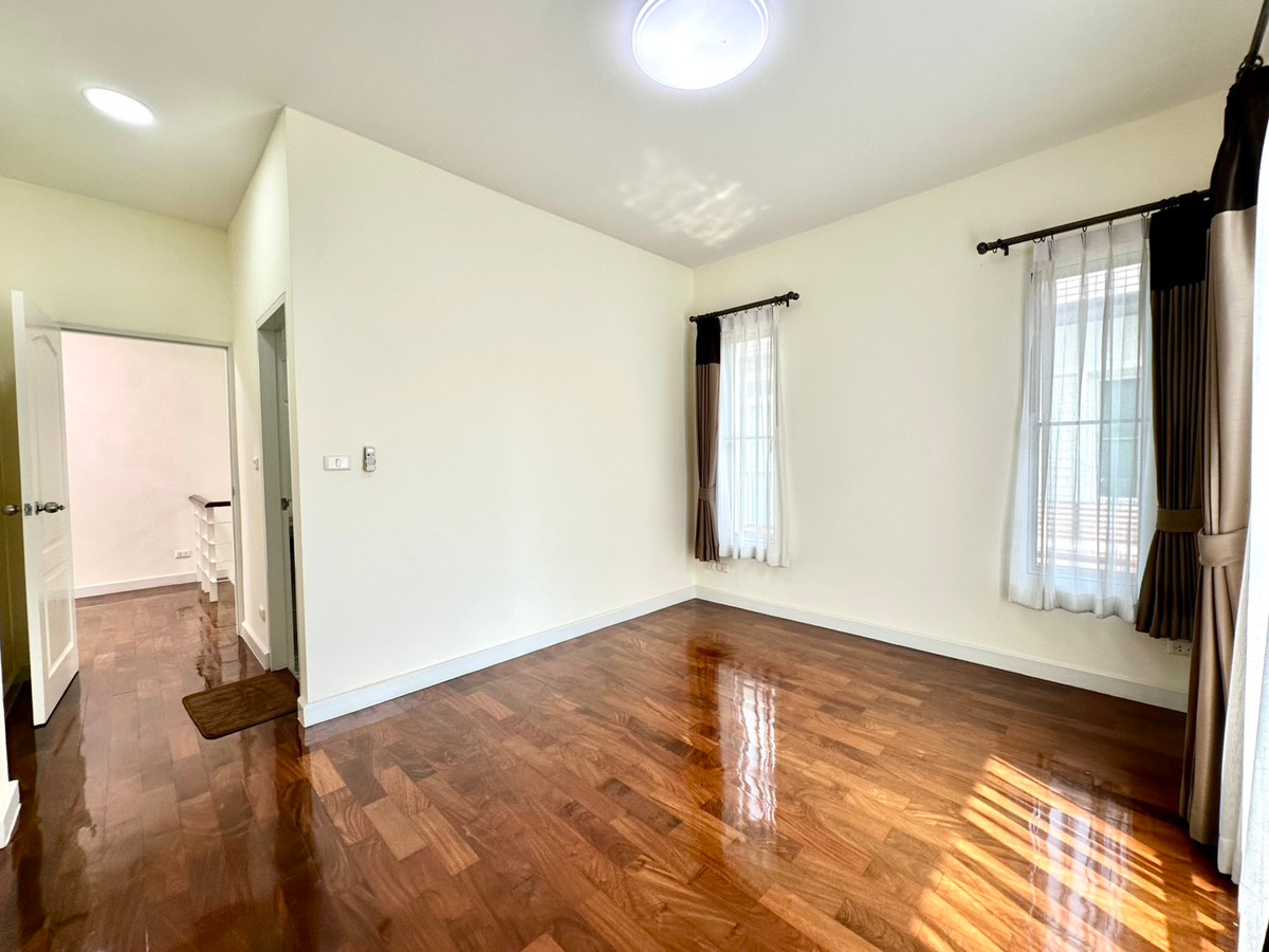 ขายบ้านบางนา แบริ่ง ลาซาล : 🔥ราคาดี บ้านหรูหลังใหญ่ 3b4b 11.5mb - Blue Lagoon 1 Bangna-Trad km.8 📞Call 090 919 9898