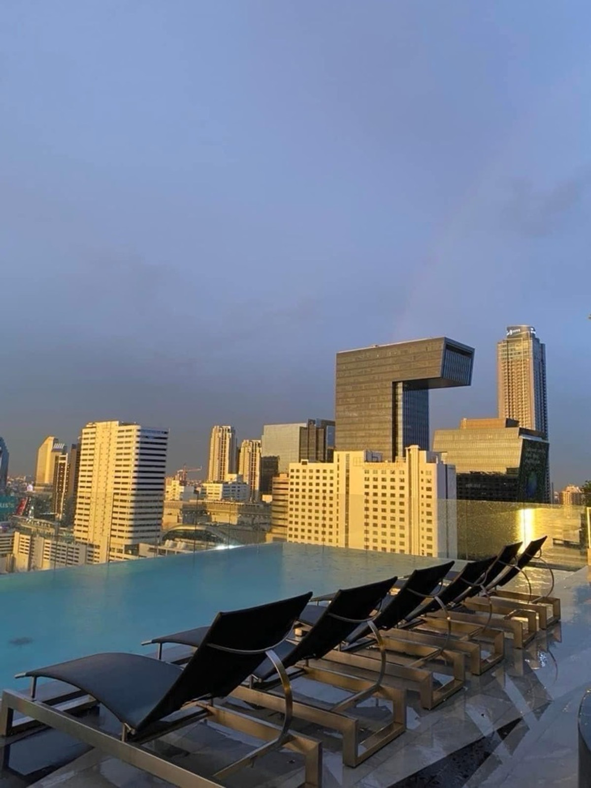 คอนโดพระราม 9 เพชรบุรีตัดใหม่ RCA : ✨ For Rent / Sale | Knightsbridge Space Rama 9 📍คอนโด Duplex ห้องมุม ใจกลางพระราม 9 
🏢ห้องใหม่เอี่ยม ไม่เคยเข้าอยู่