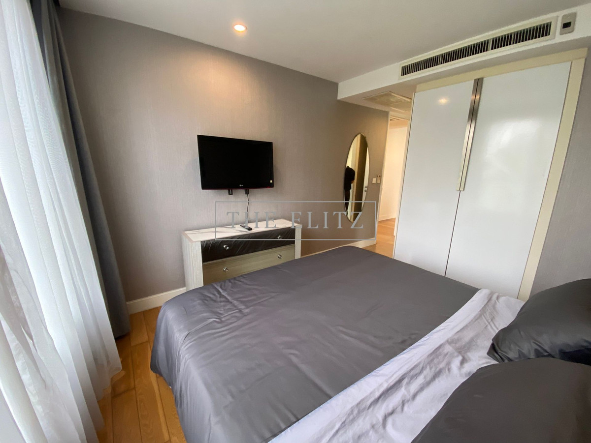 For RentCondoSathorn, Narathiwat : ✨ Best deal in Soi Pipat, Collezio Sathorn, large size room, comfortable living, at the best value price in the Sathorn location 🎉