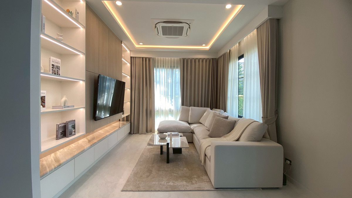 For RentHouseBangna, Bearing, Lasalle : 🏡 For rent | Luxury detached house Setthasiri Bangna KM.10