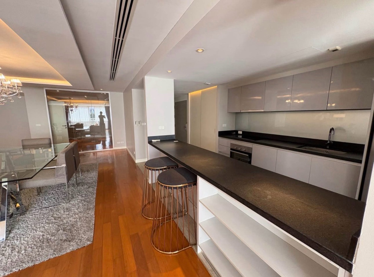 ให้เช่าคอนโดสุขุมวิท อโศก ทองหล่อ : 🐾 เพนท์เฮาส์ 4 ห้องนอน กว้างมาก | เลี้ยงแมวได้ 🐱📍 ทำเลดีมาก: ทองหล่อ ซอย 8