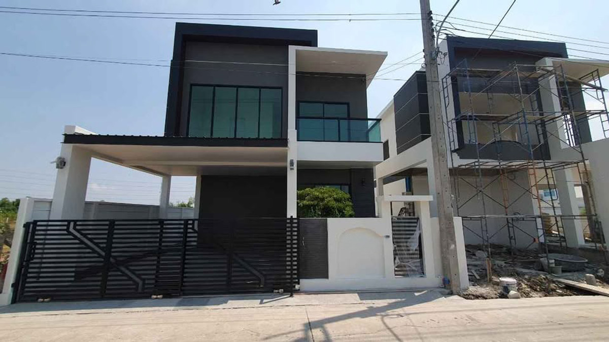 ขายบ้านบางนา แบริ่ง ลาซาล : ทานาพล พร็อพเพอร์ตี้ เมกา บางนา / 4 ห้องนอน (ขาย), Tanaphol Property Mega Bangna / 4 Bedrooms (FOR SALE) YOK031