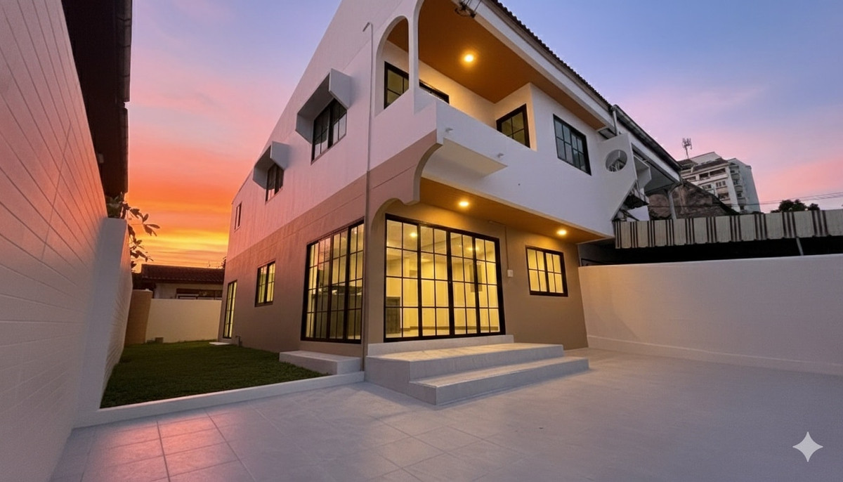 ขายบ้านบางนา แบริ่ง ลาซาล : บ้านถาวรนิเวศน์ 2 / 4 ห้องนอน (ขาย), Baan Thavorn Niwet 2 / 4 Bedrooms (FOR SALE) G011