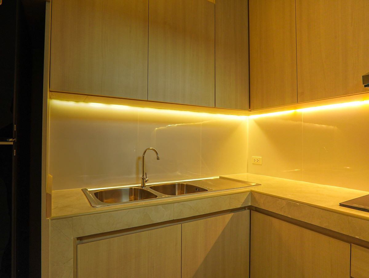 ให้เช่าบ้านพัทยา บางแสน ชลบุรี สัตหีบ : 🏡✨ พูลวิลล่าให้เช่า ใกล้อ่างเก็บน้ำมาบประชัน | 3 ห้องนอน | เพียง 65,000 บาท/เดือน ✨