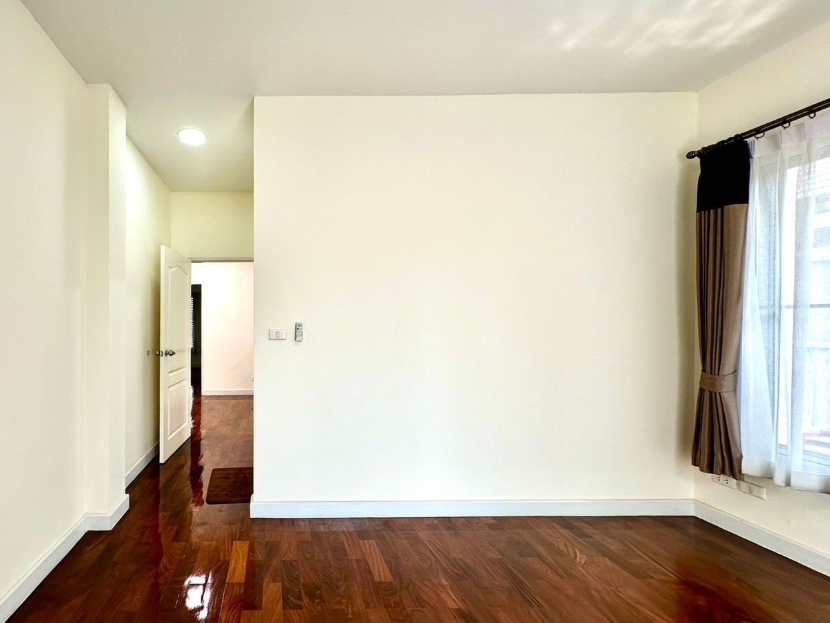 ขายบ้านบางนา แบริ่ง ลาซาล : 🔥ราคาดี บ้านหรูหลังใหญ่ 3b4b 11.5mb - Blue Lagoon 1 Bangna-Trad km.8 📞Call 090 919 9898