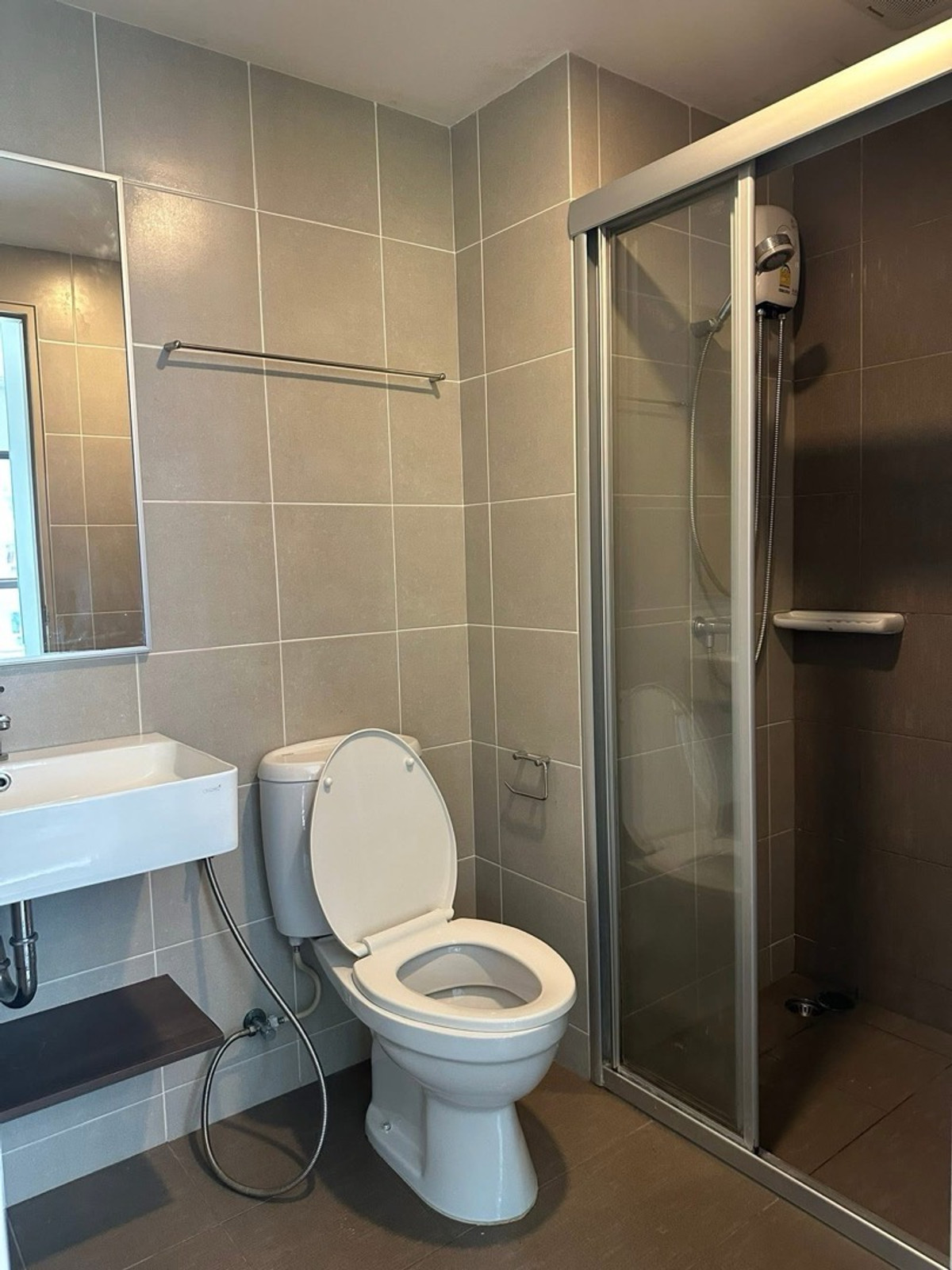 ให้เช่าคอนโดปิ่นเกล้า จรัญสนิทวงศ์ : ⭐️Lumpini Selected Charan 65 - Sirindhorn Station ⭐️ ห้องขนาด 28 ตร.ม. 1 ห้องนอน  มีเครื่องใช้​ไฟฟ้า​และเฟอร์นิเจอร์ พร้อมเข้าอยู่