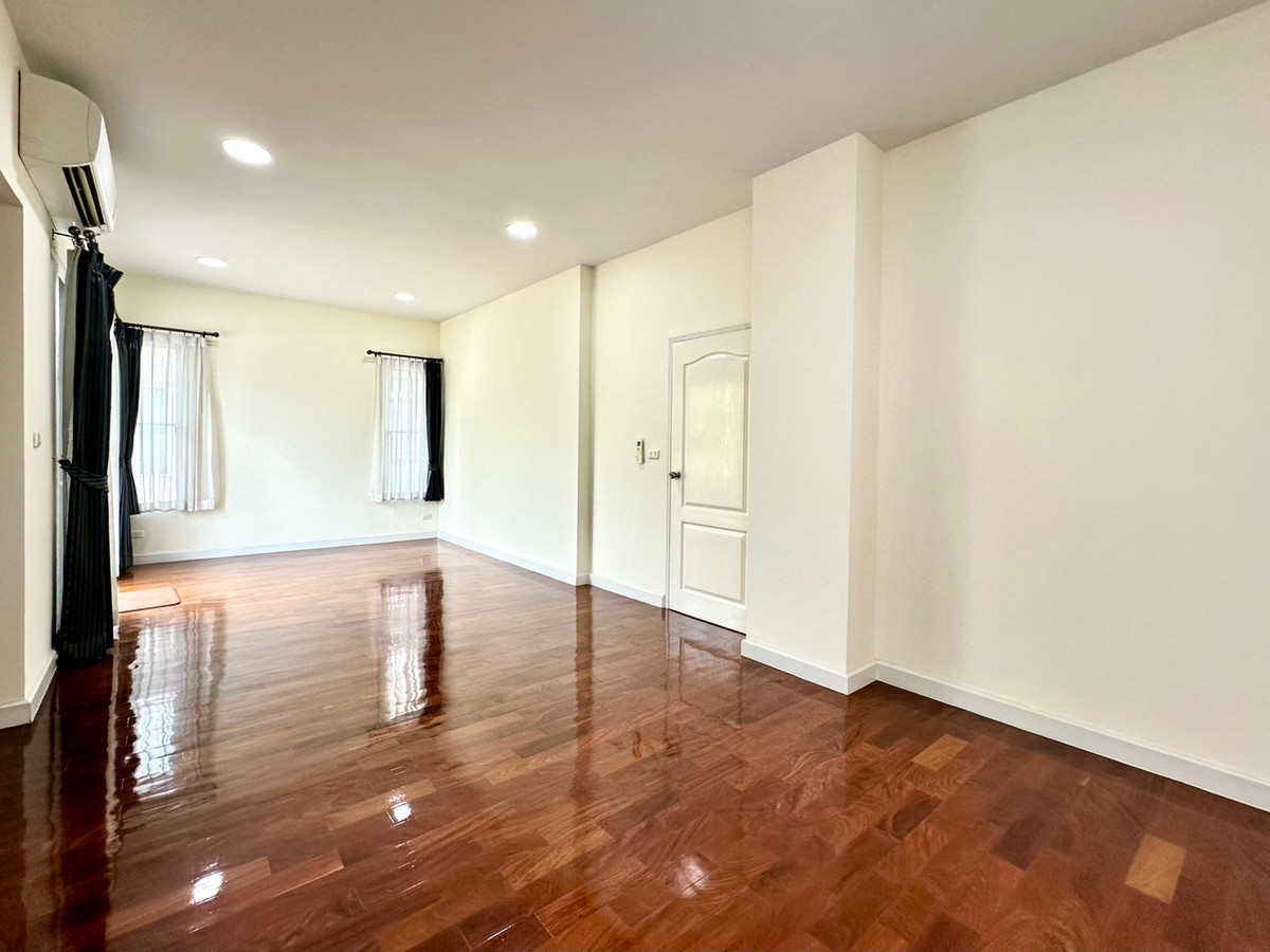 ขายบ้านบางนา แบริ่ง ลาซาล : 🔥ราคาดี บ้านหรูหลังใหญ่ 3b4b 11.5mb - Blue Lagoon 1 Bangna-Trad km.8 📞Call 090 919 9898