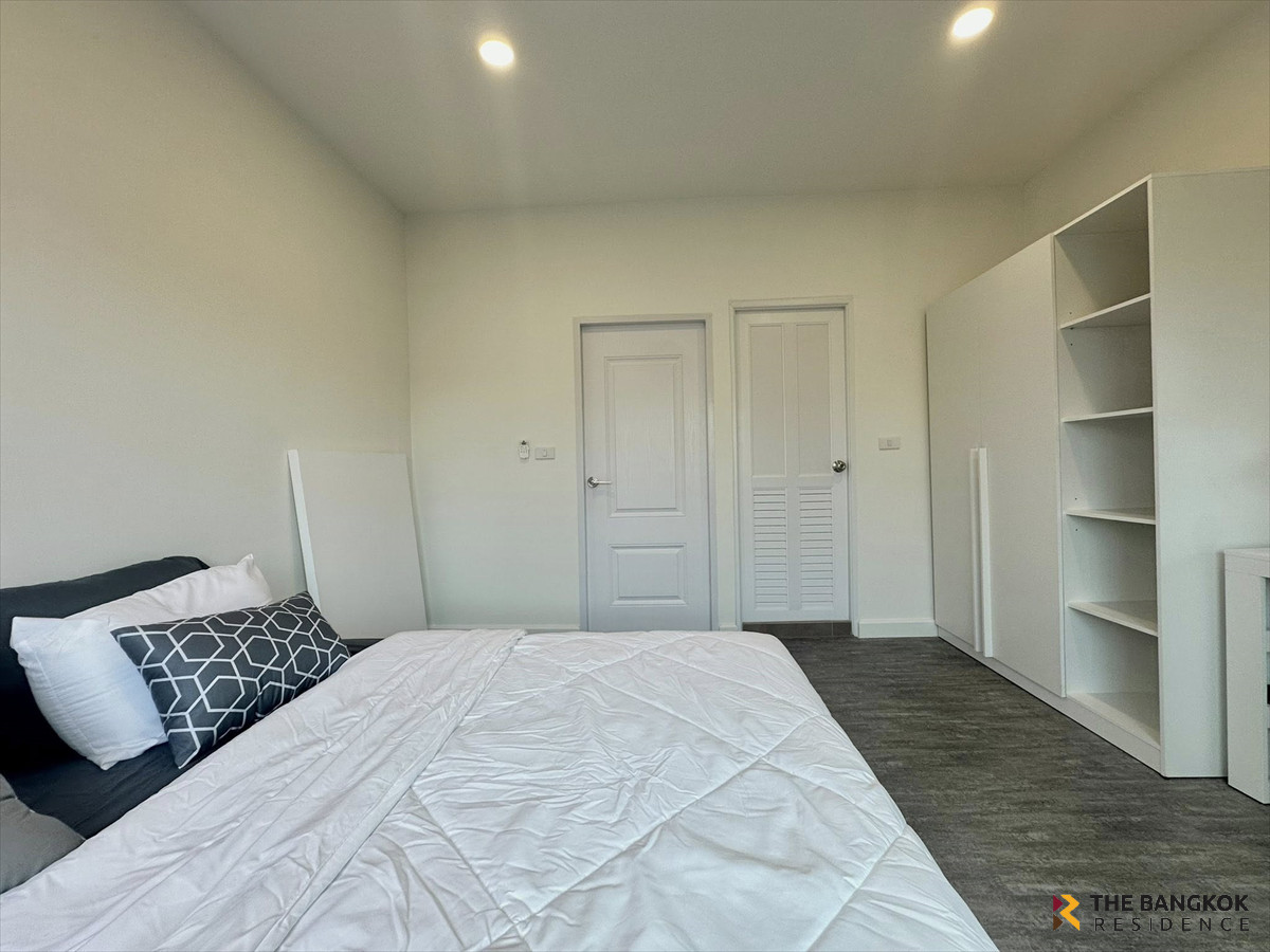 ขายทาวน์โฮมโชคชัย4 ลาดพร้าว71 : 🏡 Townhome Area Lat Phrao - บ้านตกแต่งสไตล์โมเดิร์น มินิมอล 🚗 ทำเลโชคชัย4