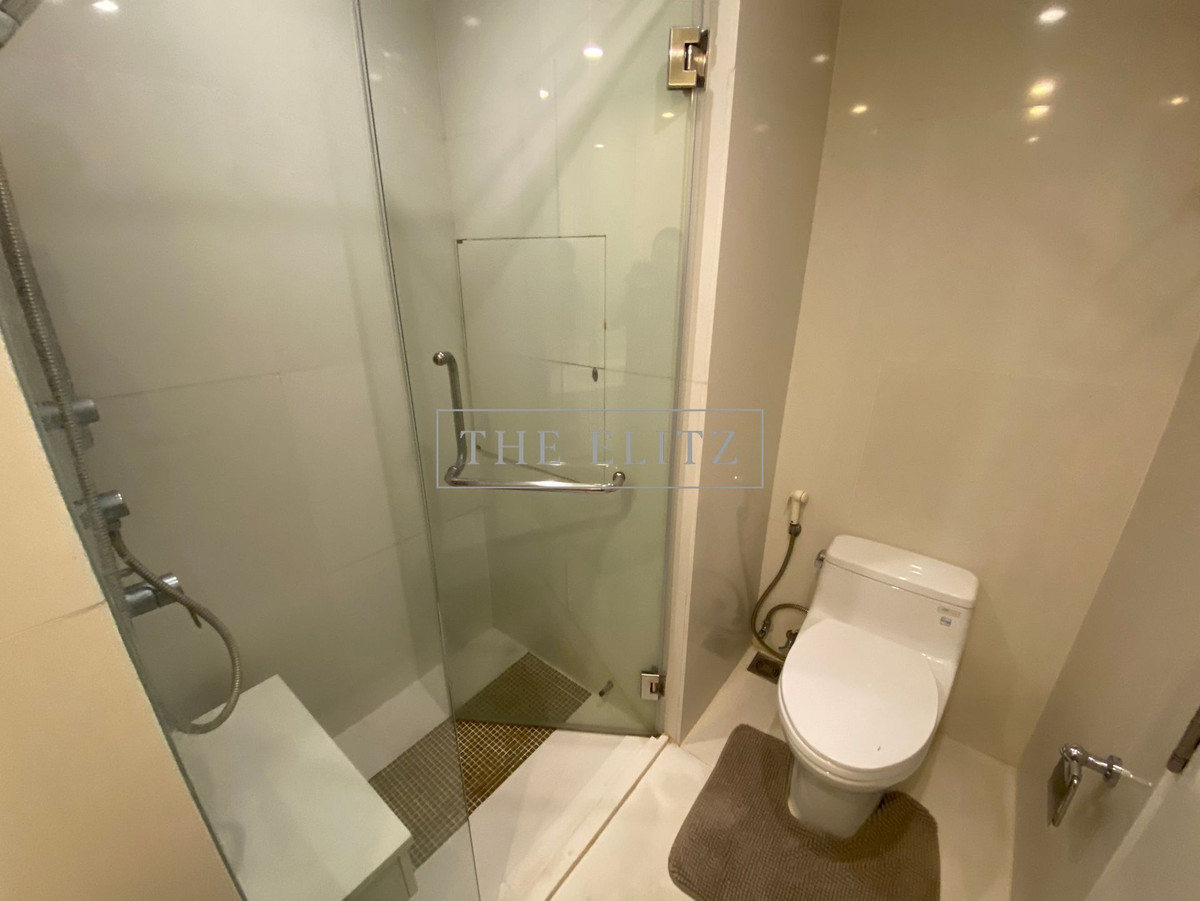 For RentCondoSathorn, Narathiwat : ✨ Best deal in Soi Pipat, Collezio Sathorn, large size room, comfortable living, at the best value price in the Sathorn location 🎉