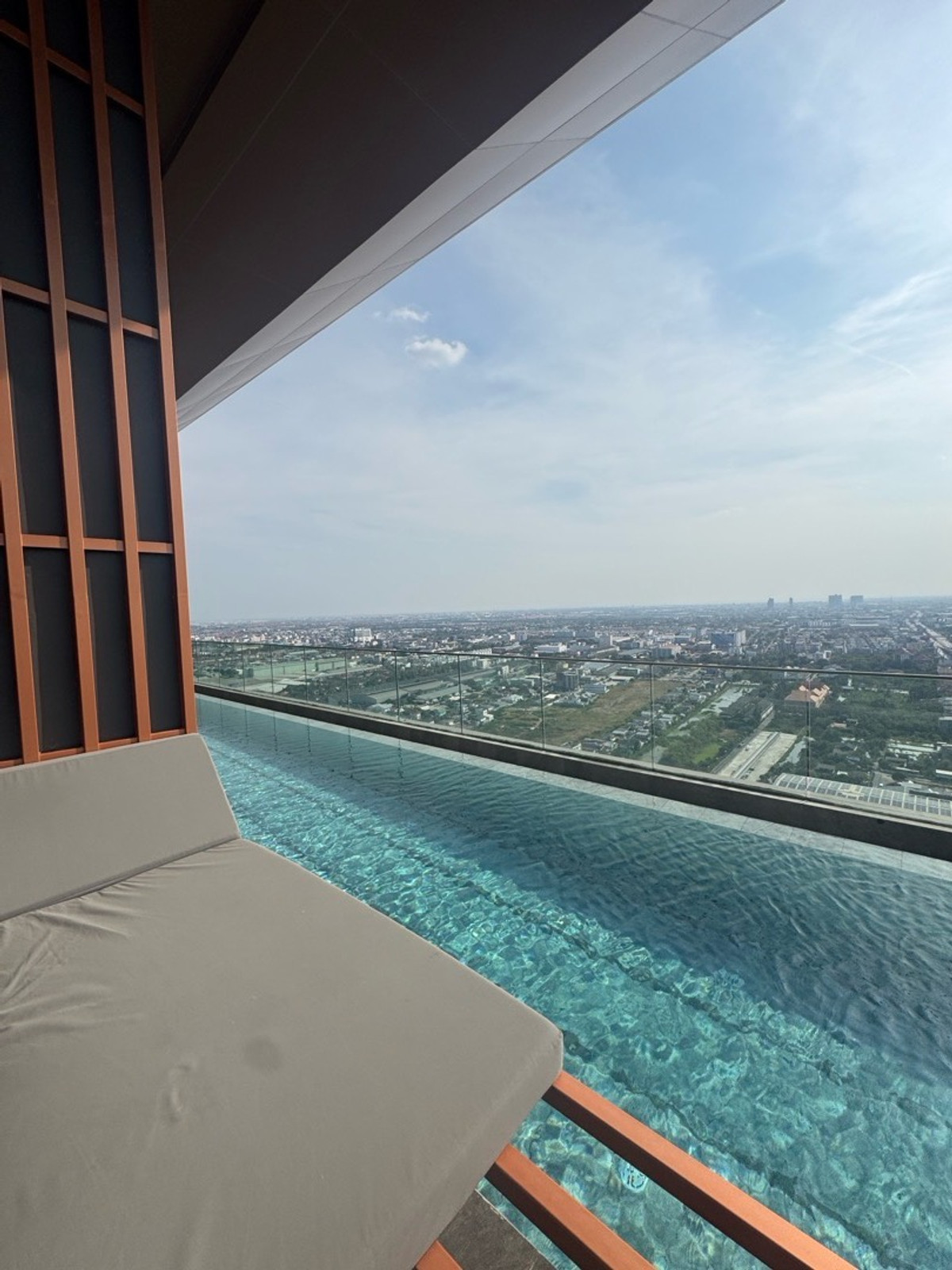 ขายคอนโดสมุทรปราการ สำโรง : ห้องหลุดโอนราคาพิเศษที่สุด