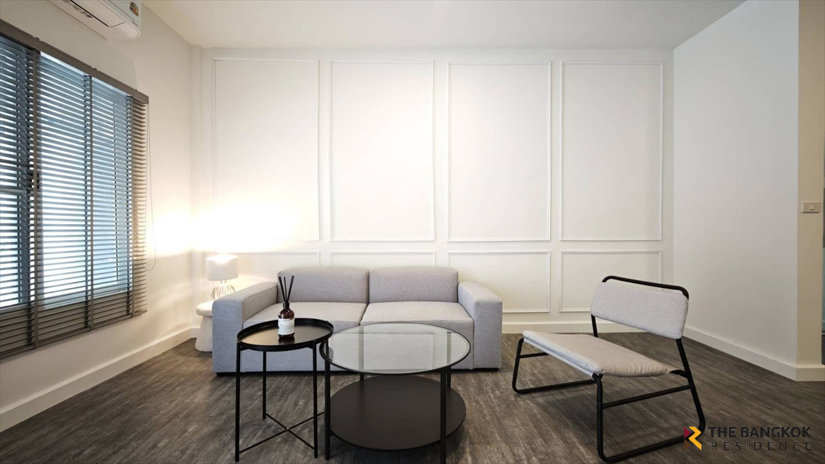 ขายทาวน์โฮมโชคชัย4 ลาดพร้าว71 : 🏡 Townhome Area Lat Phrao - บ้านตกแต่งสไตล์โมเดิร์น มินิมอล 🚗 ทำเลโชคชัย4