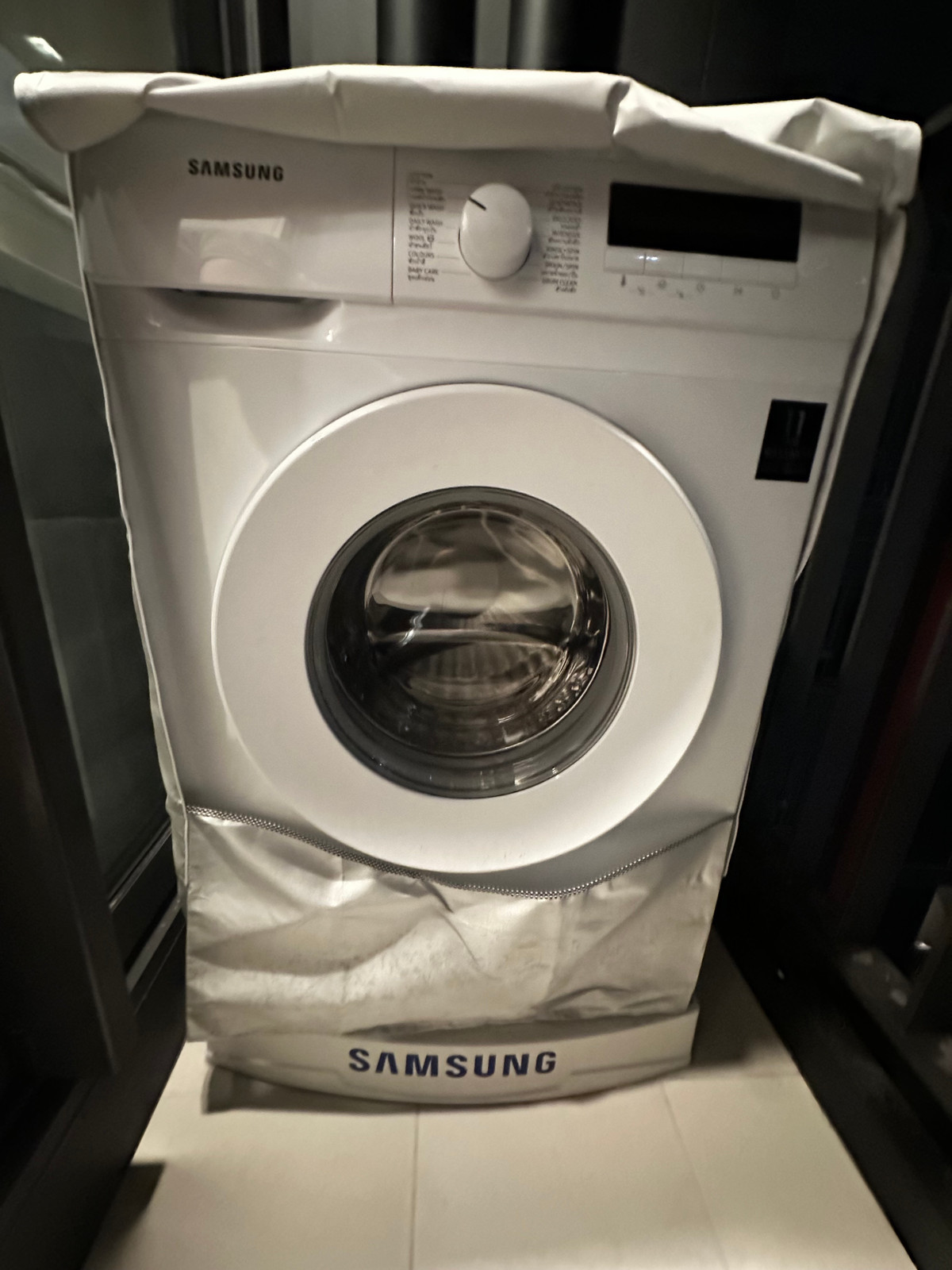 For RentCondoRama9, Petchburi, RCA : 🔥Condo for rent, fully furnished, high floor: Life Asoke Hype (Rama 9): near MRT Rama 9, just 300 meters.