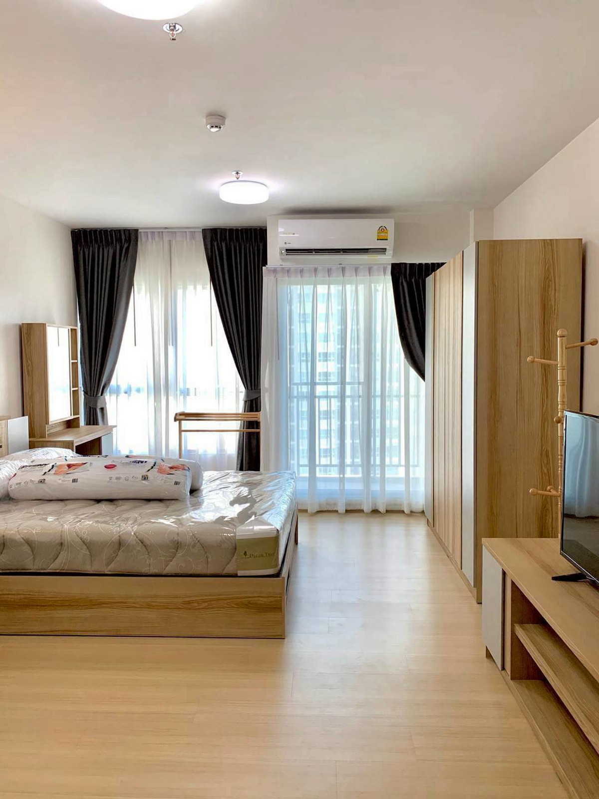 ขายคอนโดพระราม 9 เพชรบุรีตัดใหม่ RCA : For Sell Supalai Veranda พระราม 9 แบบ Studio ราคาพิเศษ