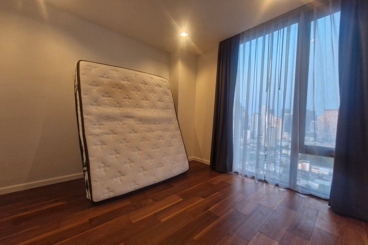 For RentCondoSathorn, Narathiwat : 🔥 For Rent !! river view, high floor 28++, rare item !! 🔥 Code C20221200779..........Nara 9, 2 bedroom, 2 bathroom, furnished, ready to move in📣📣