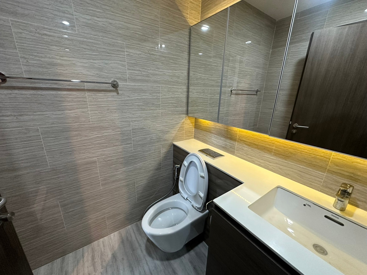 For SaleCondoOnnut, Udomsuk : Whizdom Essence Sukhumvit / 1 Bedroom (FOR SALE), Whizdom Essence Sukhumvit / 1 Bedroom (For Sale) BB032