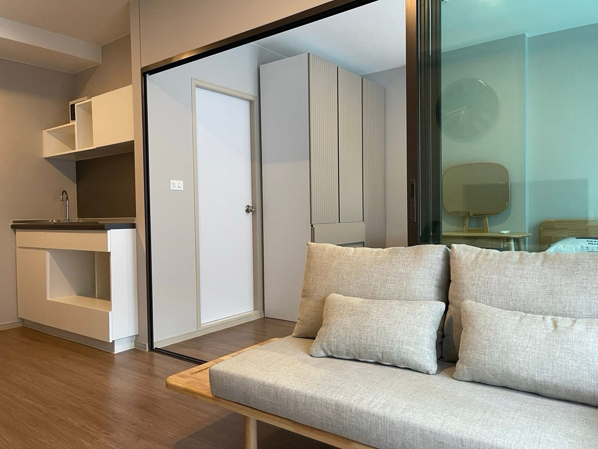 ให้เช่าคอนโดปิ่นเกล้า จรัญสนิทวงศ์ : ⭐️Lumpini Selected Charan 65 - Sirindhorn Station ⭐️ ห้องขนาด 28 ตร.ม. 1 ห้องนอน  มีเครื่องใช้​ไฟฟ้า​และเฟอร์นิเจอร์ พร้อมเข้าอยู่