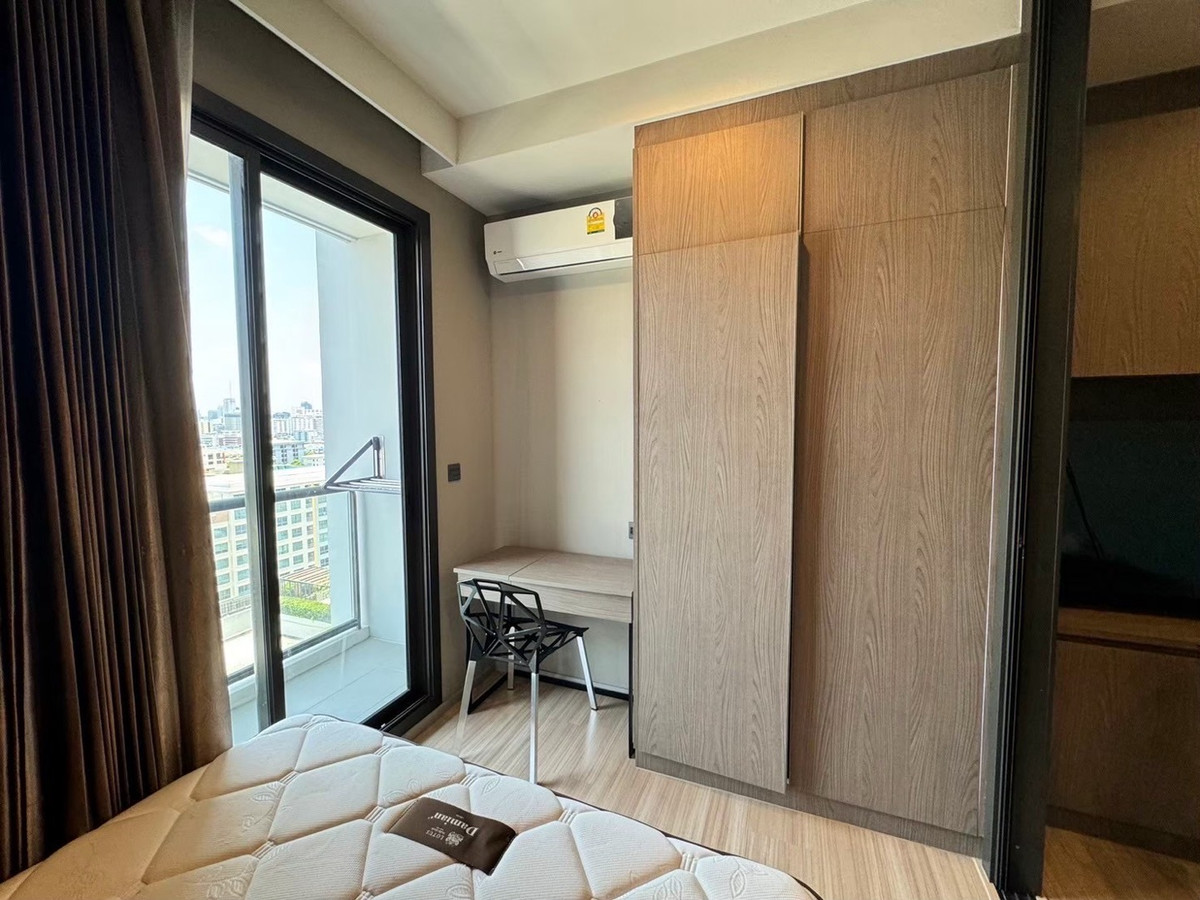 For RentCondoSapankwai,Jatujak : For rent: M Jatujak, price 16,000 baht, ready to move in, contact 0869017364.