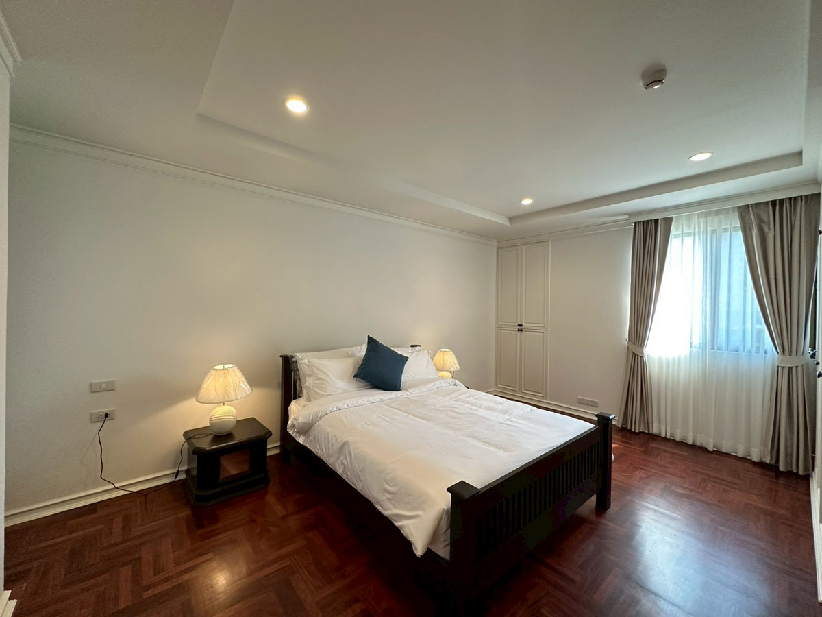 For RentSukhumvit, Asoke, Thonglor : ✨ Condo for rent, pet friendly, 4 bedrooms, beautiful room, fully furnished. Phrom Phong area, 5 minutes walk to BTS Phrom Phong.