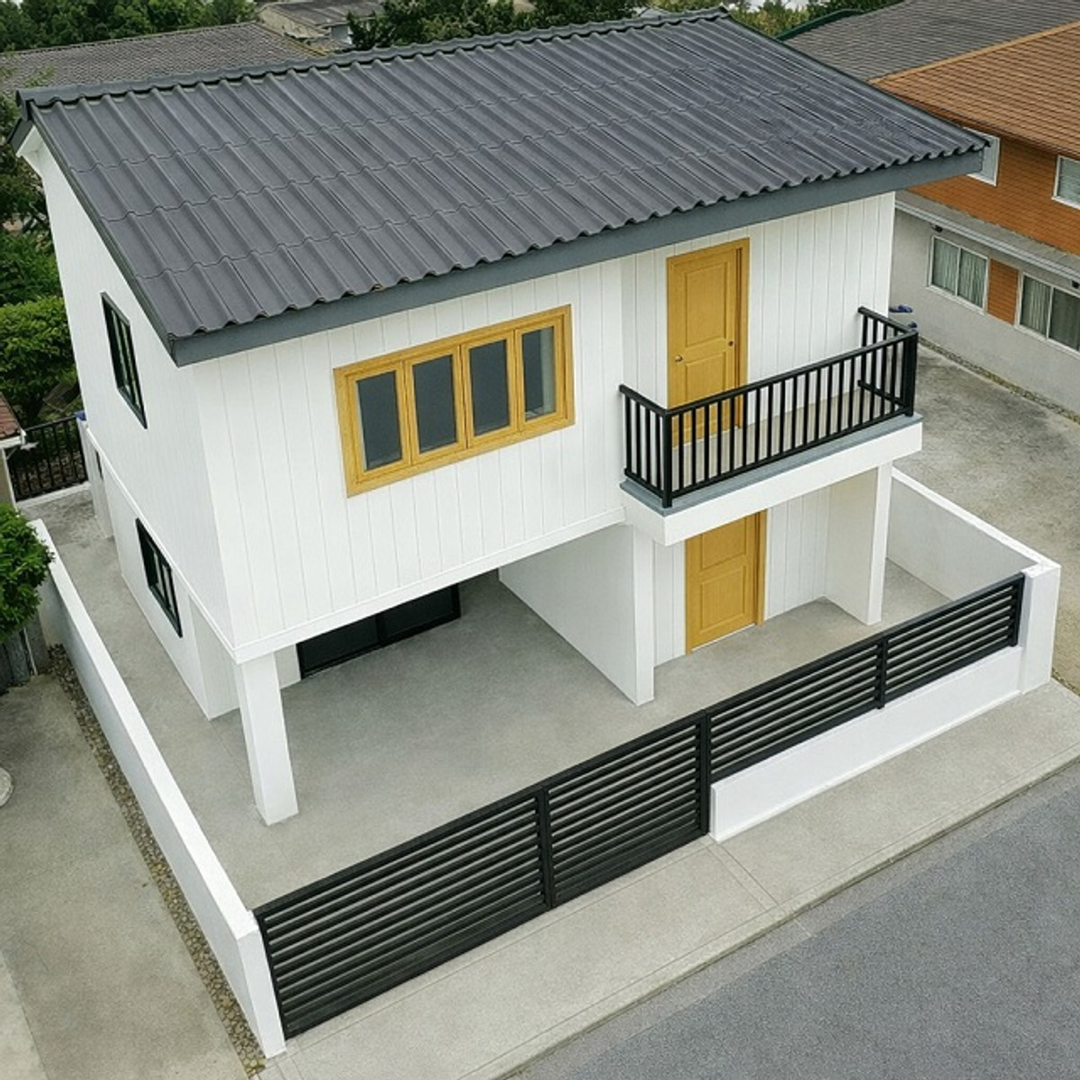 For RentHouseKaset Nawamin,Ladplakao : NEwest Soi ThepRak For rent Newly renovated 2 story detached house BTS Saiyud 2.5km. BTS WatPhraSri