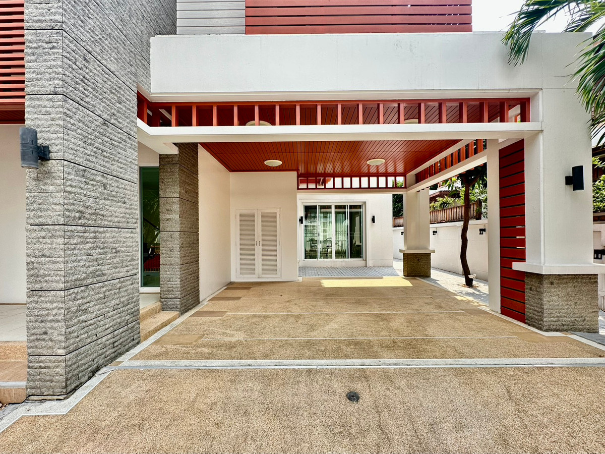 ขายบ้านบางนา แบริ่ง ลาซาล : 🔥ราคาดี บ้านหรูหลังใหญ่ 3b4b 11.5mb - Blue Lagoon 1 Bangna-Trad km.8 📞Call 090 919 9898