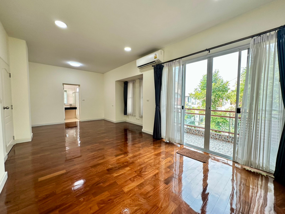 ขายบ้านบางนา แบริ่ง ลาซาล : 🔥ราคาดี บ้านหรูหลังใหญ่ 3b4b 11.5mb - Blue Lagoon 1 Bangna-Trad km.8 📞Call 090 919 9898