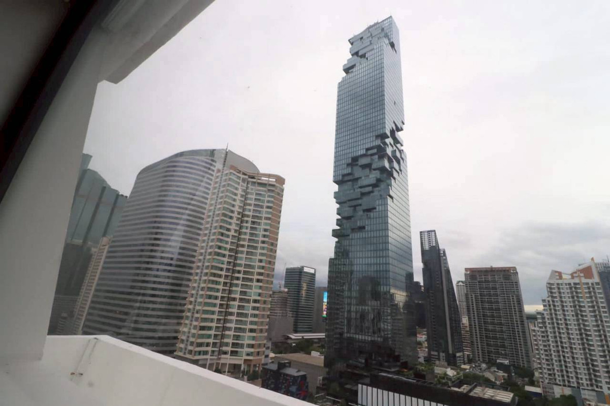 For RentCondoSilom, Saladaeng, Bangrak : For Rent – Full-Floor Penthouse Diamond Tower, Silom Soi 7