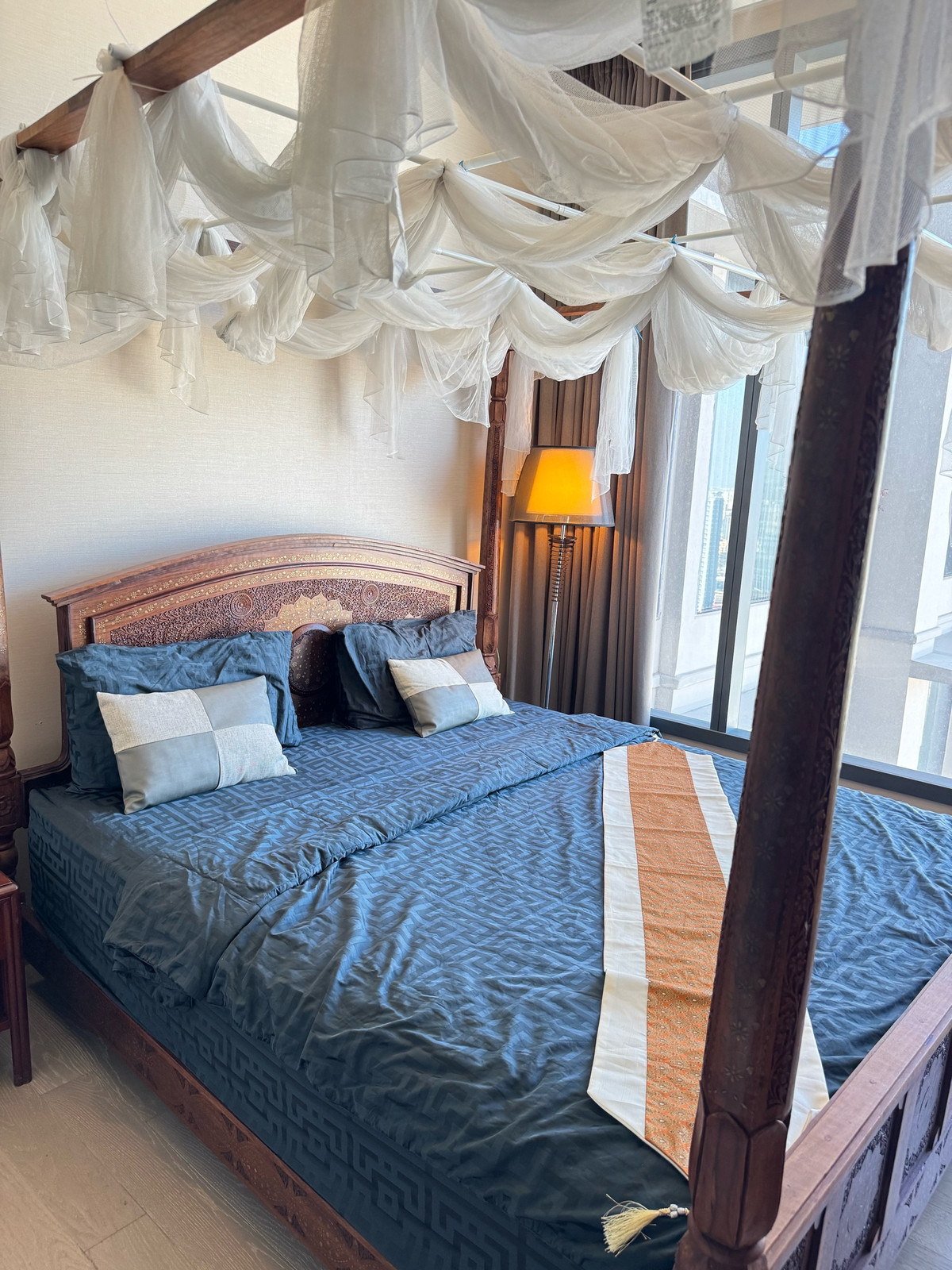 ให้เช่าคอนโดสุขุมวิท อโศก ทองหล่อ : The Esse Asoke 1 Bedroom 1 Bathroom 45 Sqm. Best Price!!