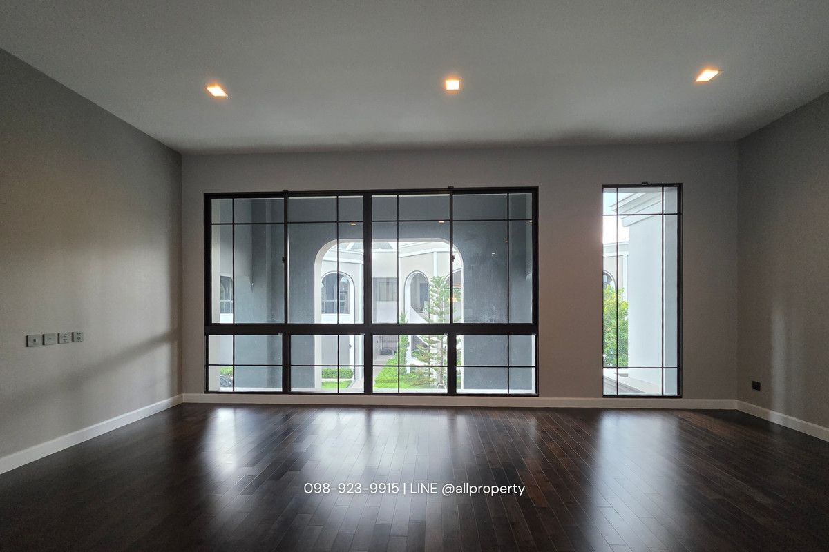 ขายบ้านเกษตร นวมินทร์ ลาดปลาเค้า : ขายคฤหาสน์หรู วิวพิเศษ DUOMO DE FLORENCE เพียงหลังเดียวเท่านั้นในโครงการ