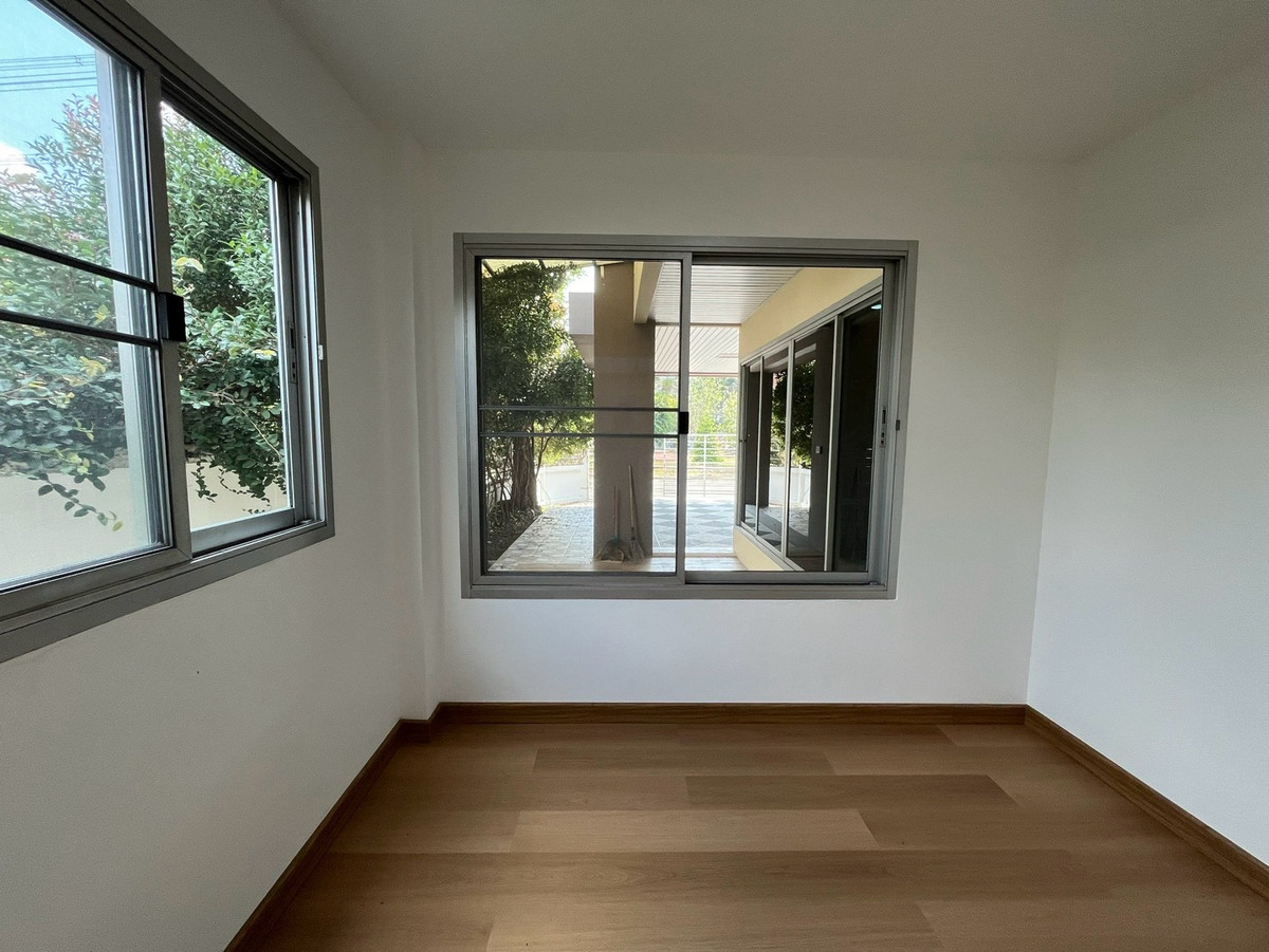 For SaleHouseBang Sue, Wong Sawang, Tao Pun : For sale, 3-story detached house, completely renovated @ Prachachuen, Wong Sawang, Bang Sue, quality materials, elegant design, meets the needs of city people, near department stores. Its all done here, in one place.