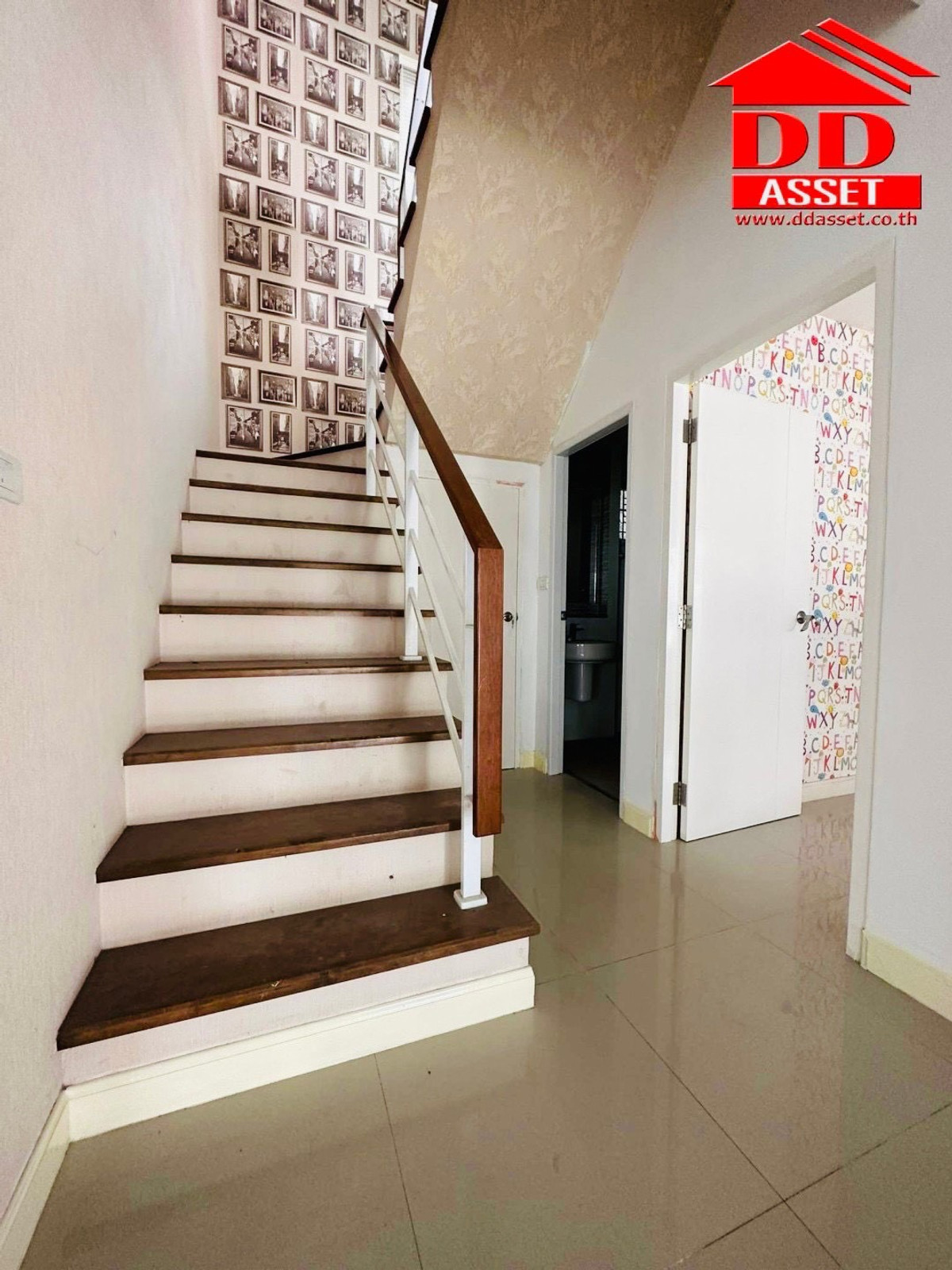 ให้เช่าบ้านมีนบุรี-ร่มเกล้า : ให้เช่าบ้านเดี่ยว โครงการ พาร์คเวย์ แอทอีซ รามคำแหง 190/1 (Parkway @Ease Ramkhamhaeng) ใกล้ถนนรามคำแหง และรถไฟฟ้าสายสีส้ม  รหัส : H8279