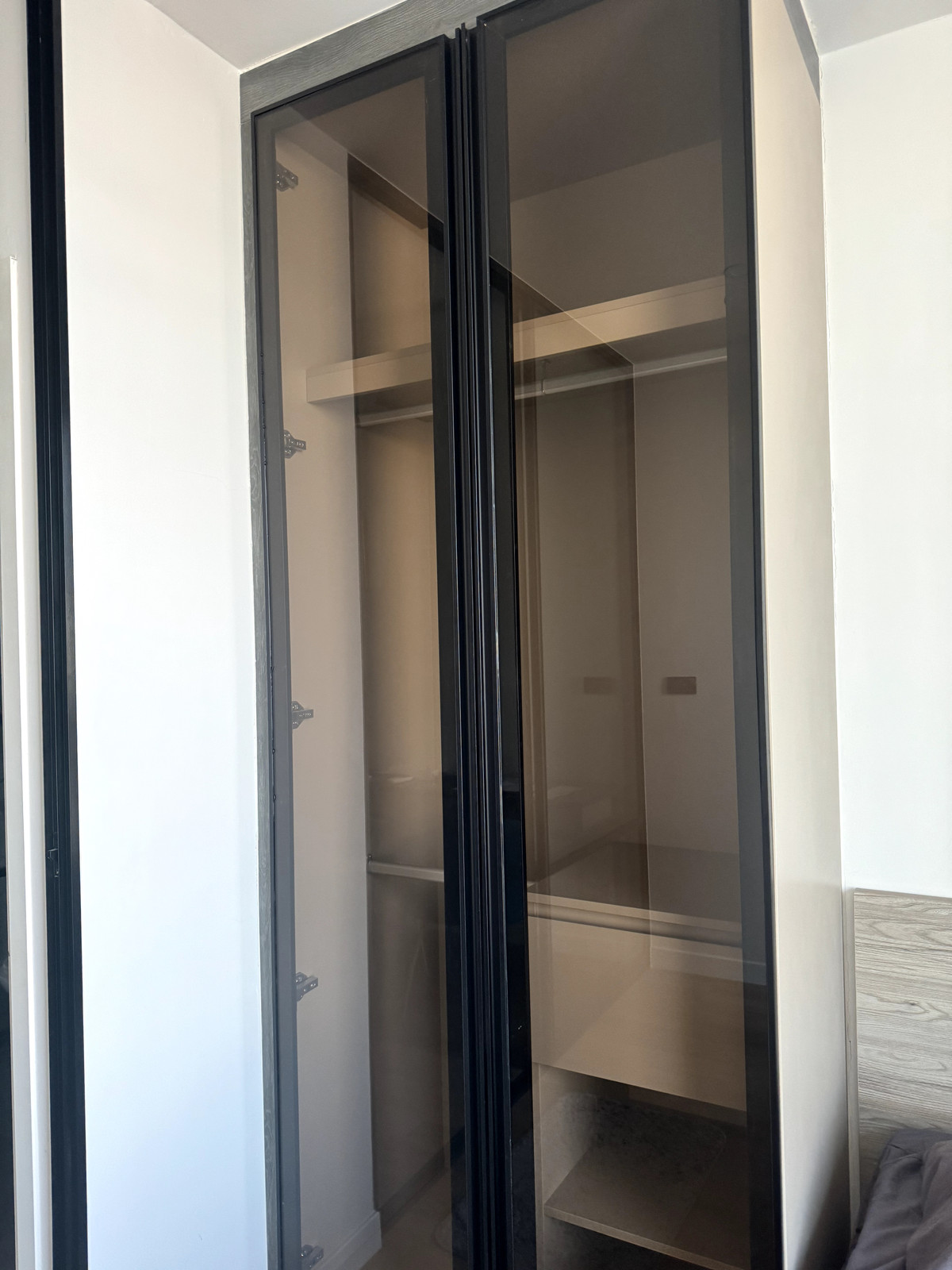 For RentCondoRama9, Petchburi, RCA : 🏢 Groove Rama 9 ✅ Available on 1 May 💳 Long-term Rent 12,900 THB/month 💳 Short-term Rent 15,000 THB/month 🚫 No Co-agent